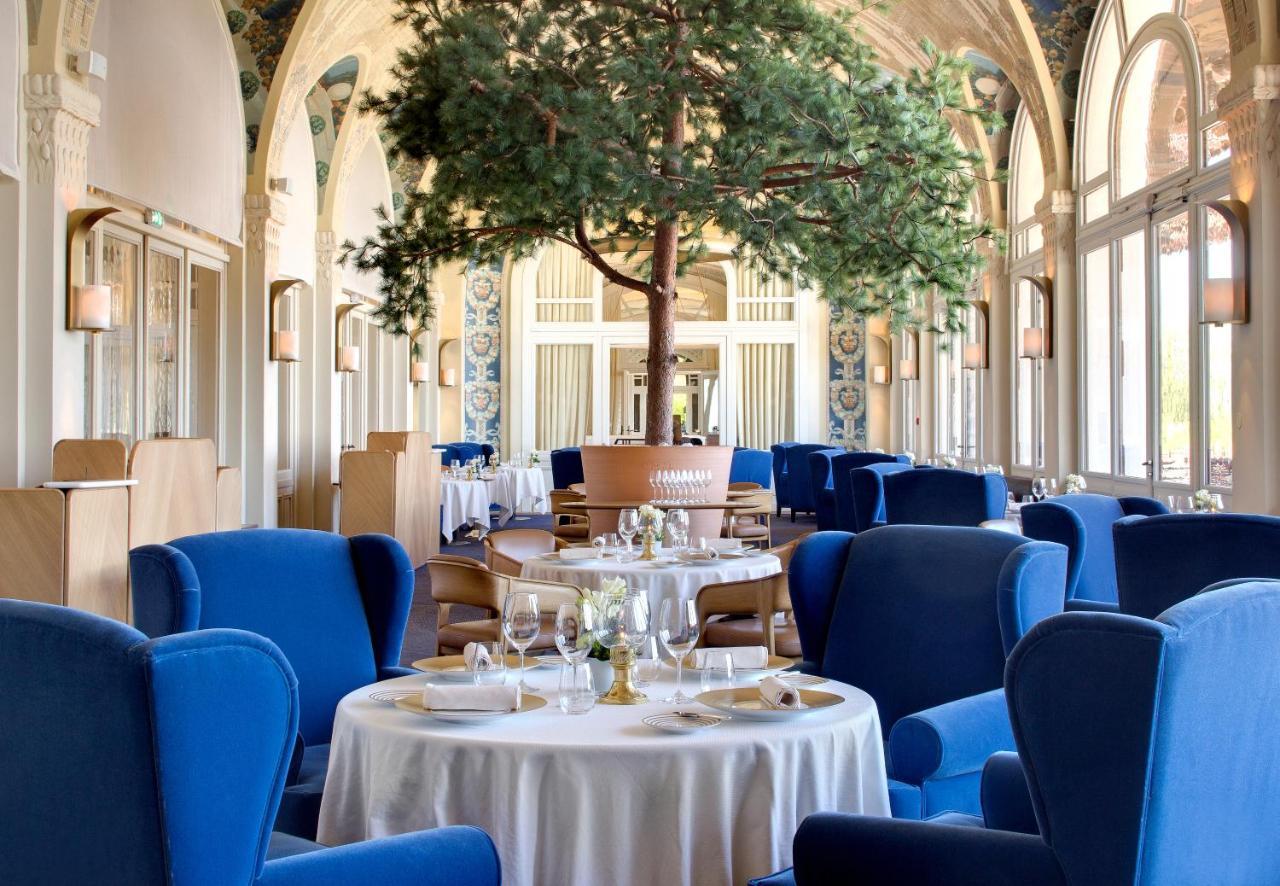 Hotel Royal Эвиан-ле-Бен Экстерьер фото